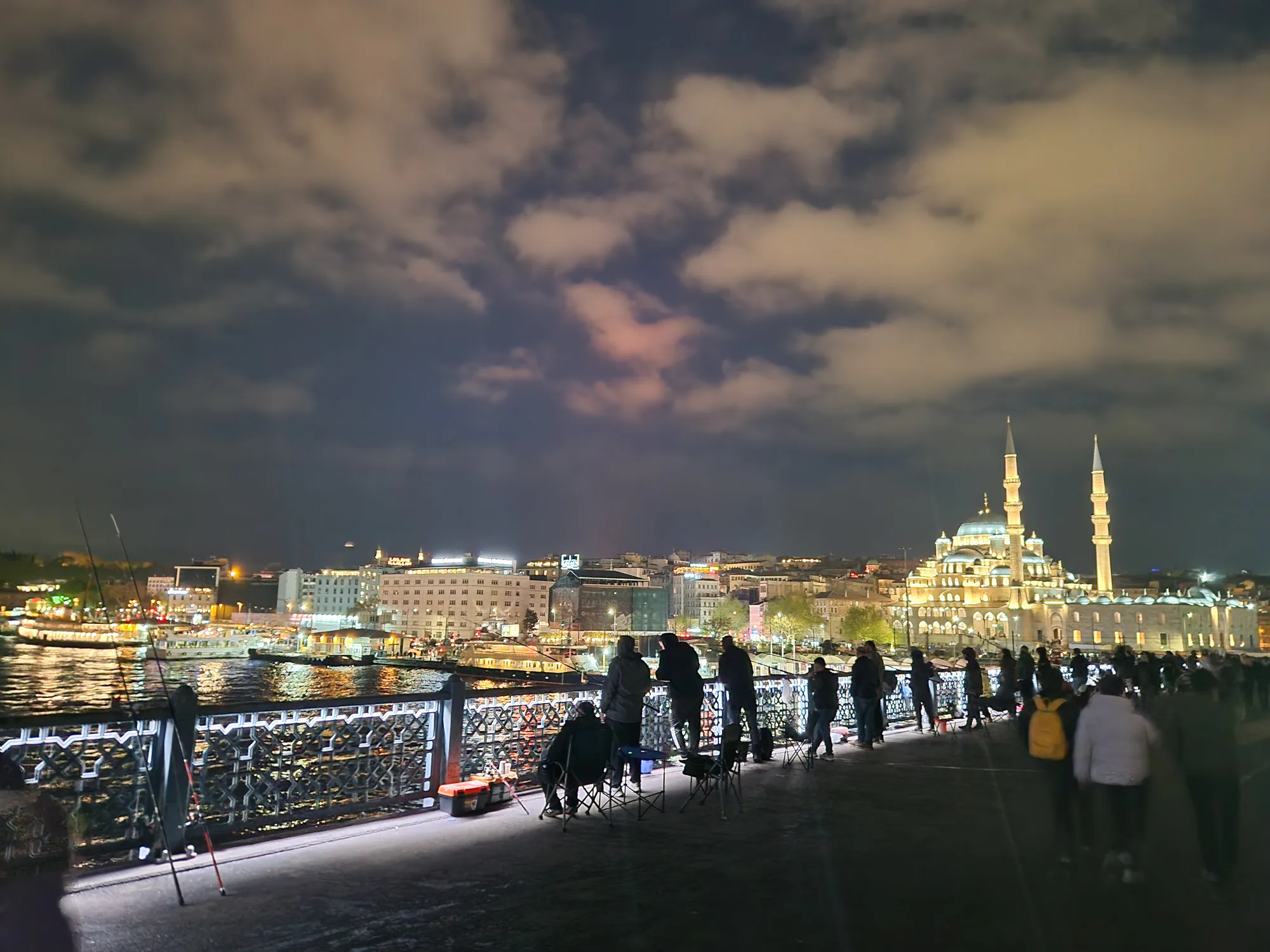 Istanbul's mosques at night